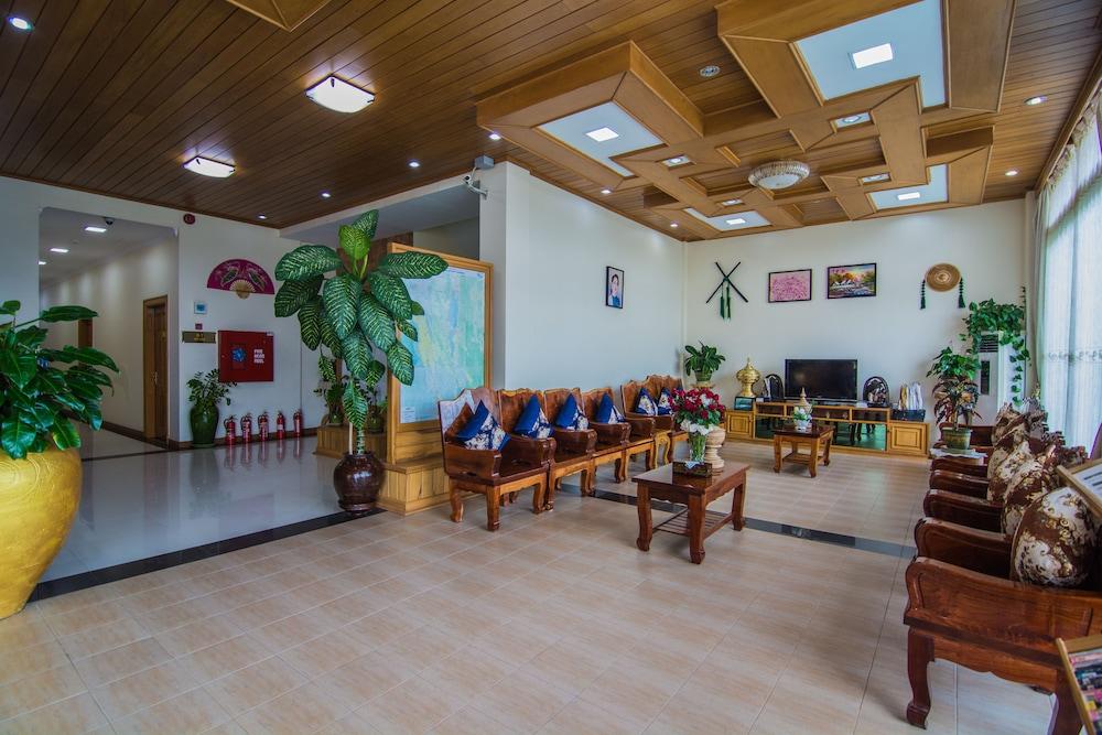 Royal Inlay Hotel Nyaung Shwe Bagian luar foto