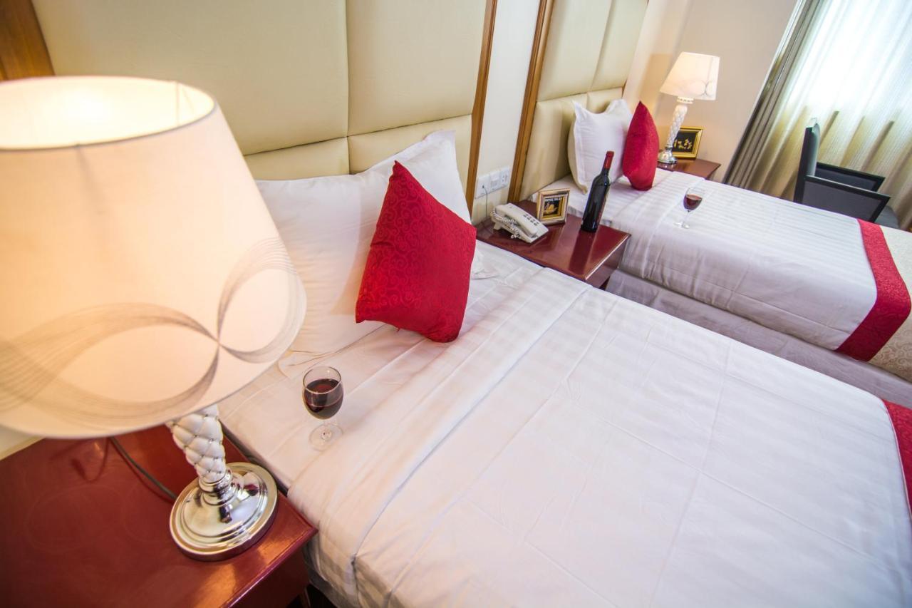 Royal Inlay Hotel Nyaung Shwe Bagian luar foto